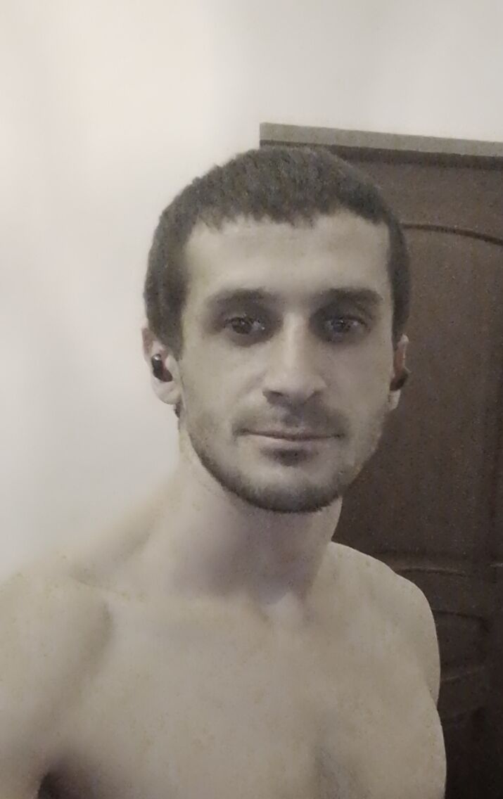  51176218    , 32 ,    