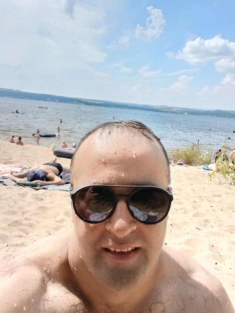  53947668  , 38 ,    