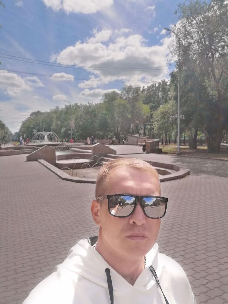  35127308  Andrey, 36 ,    