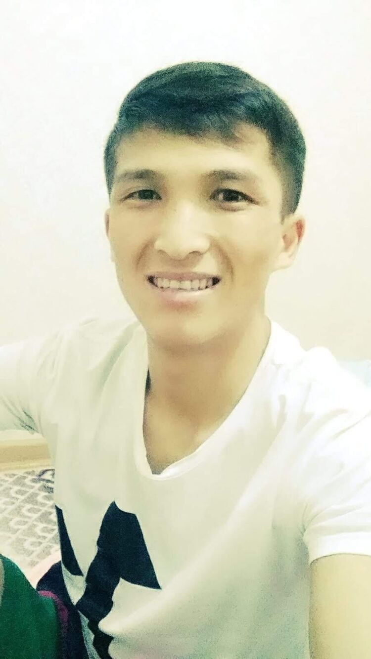  33470358  Nursultan, 30 ,    