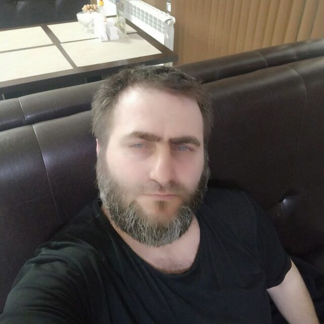  43056348  , 51 ,    