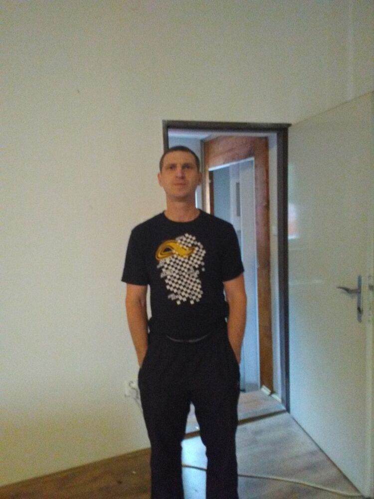 10003738  Arun, 47 ,    Praha
