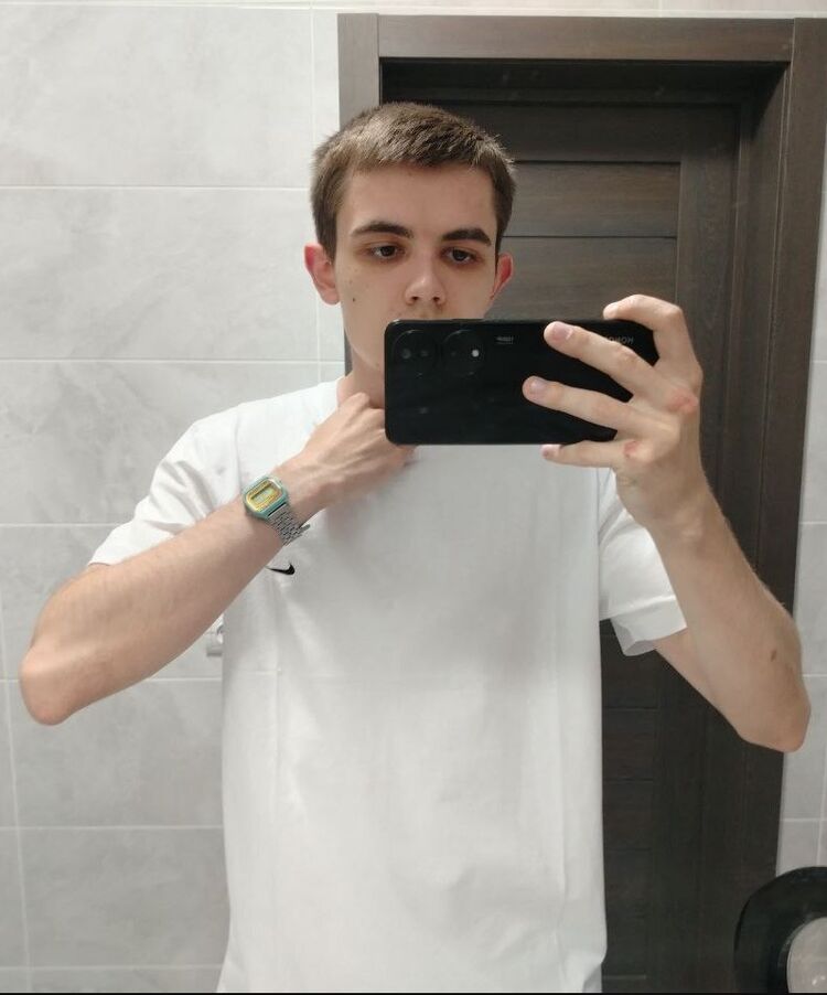  43882938  , 20 ,    