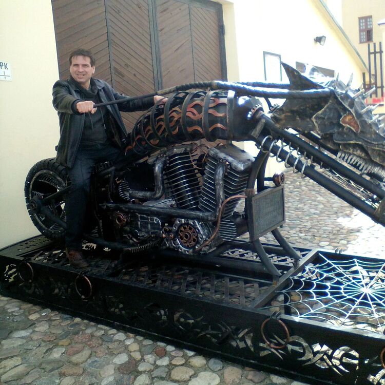  52352378  Vitaly, 45 ,    