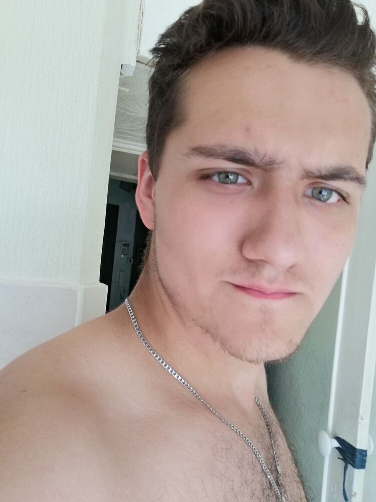  28401318  , 25 ,    