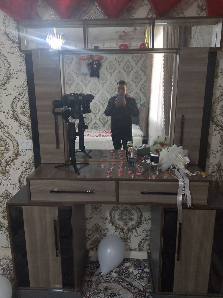  49552878  HAMRO, 29 ,    