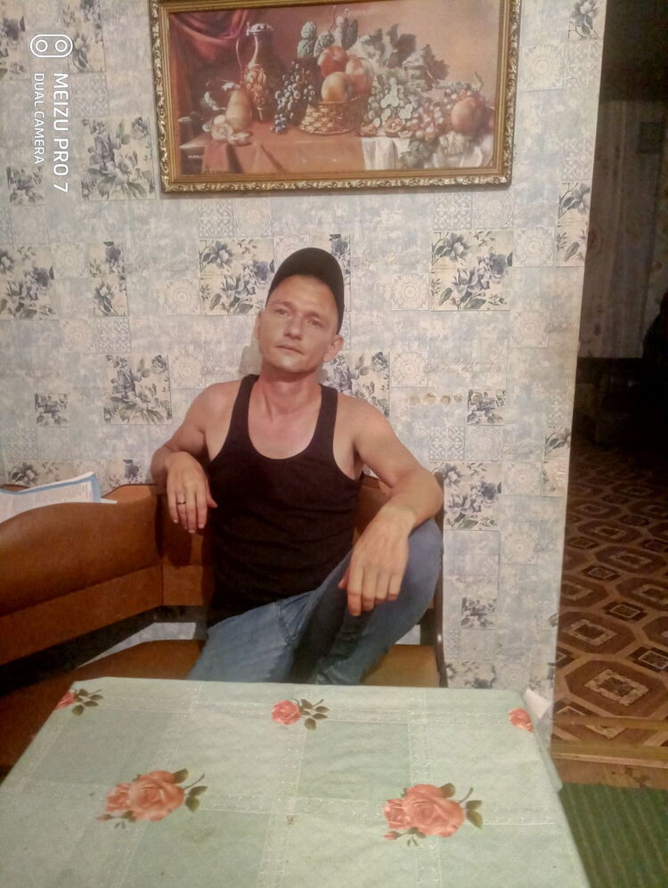  23292108  Andrei, 40 ,    