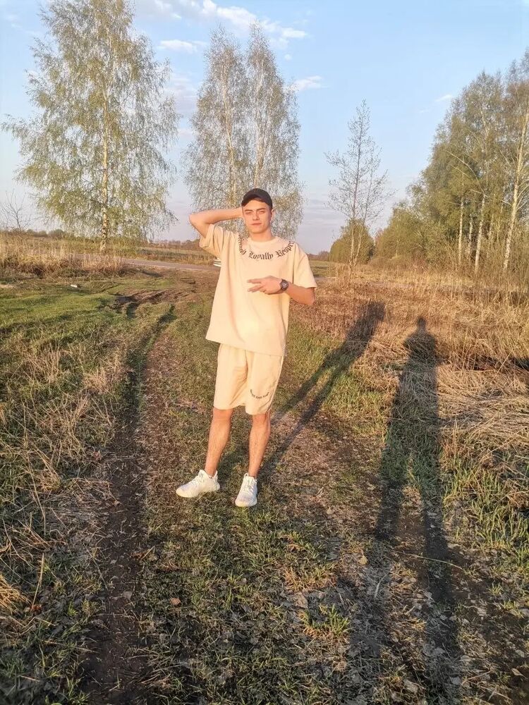  37868968  , 21 ,    