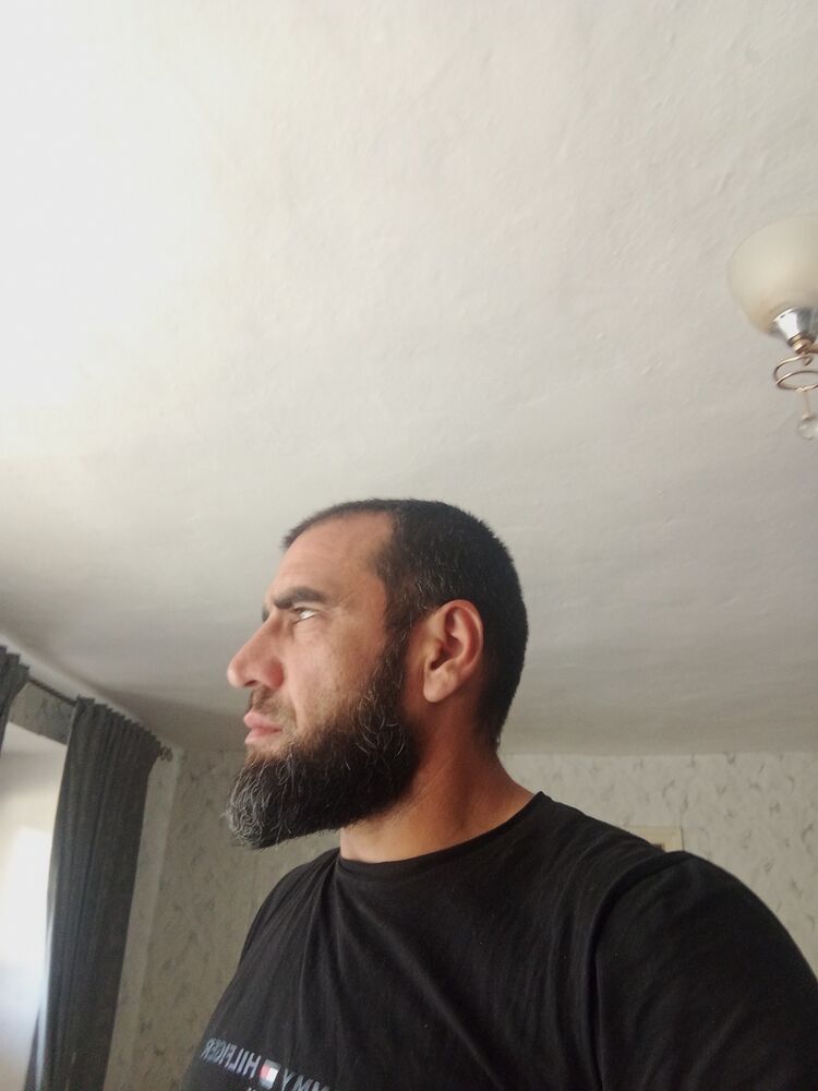  46706388  , 40 ,    