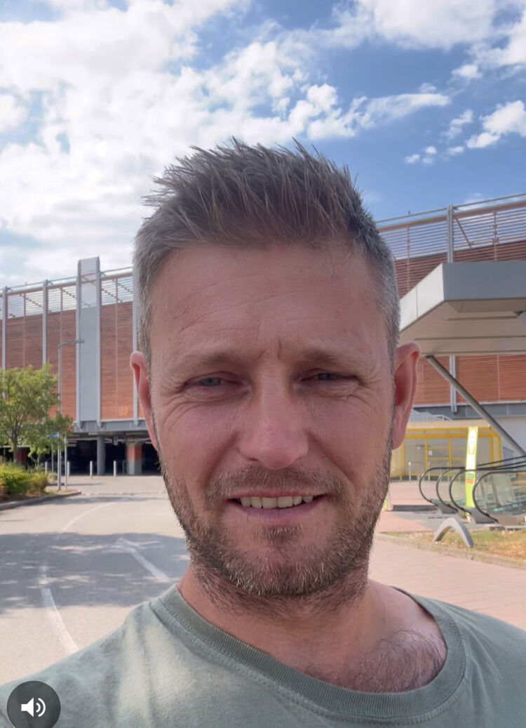  54805728  VOLODYMYR, 41 ,    