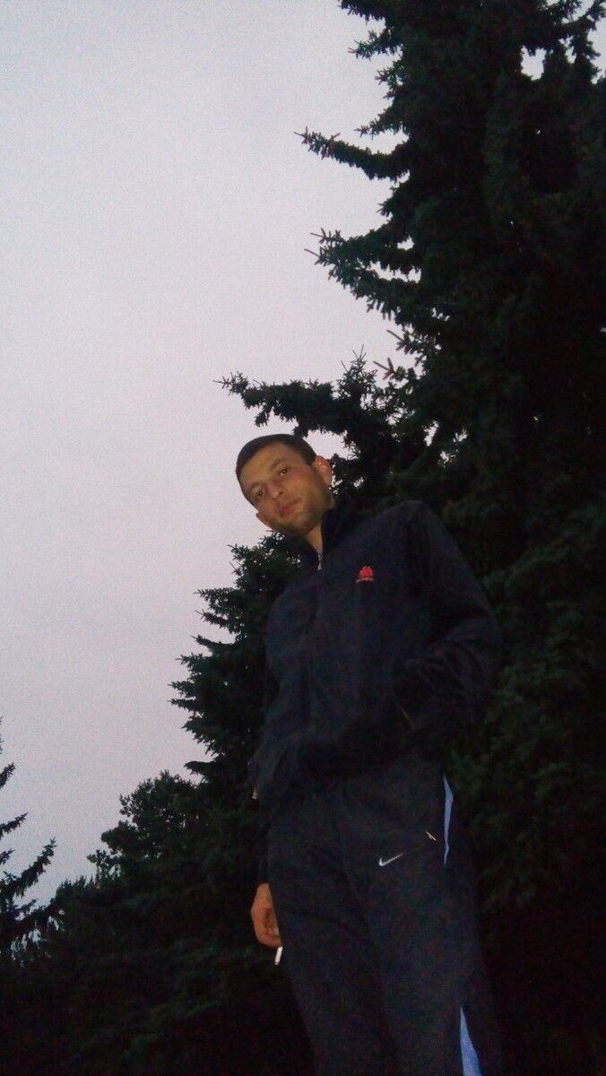  6838488  Armen, 37 ,    