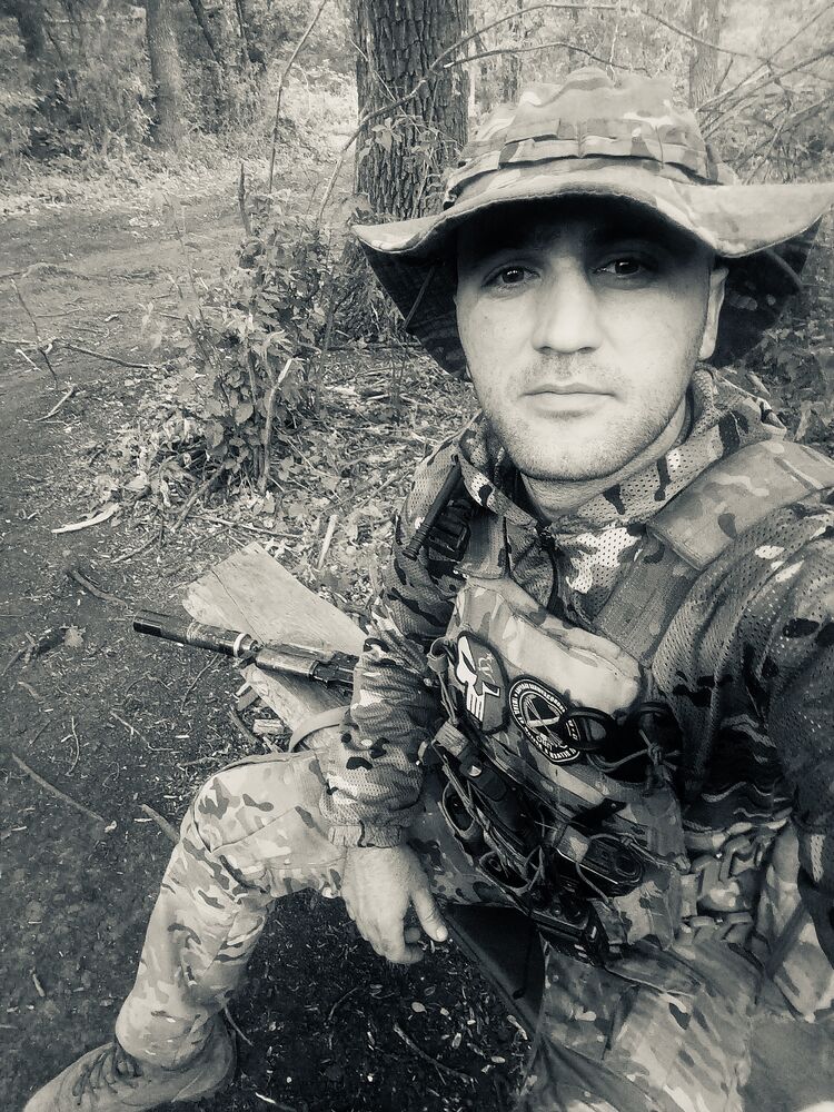  53114818  , 32 ,    