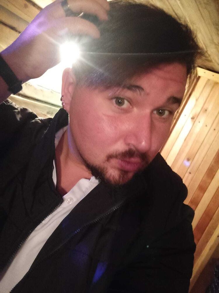  ,   Alexander, 32 ,     , c , 