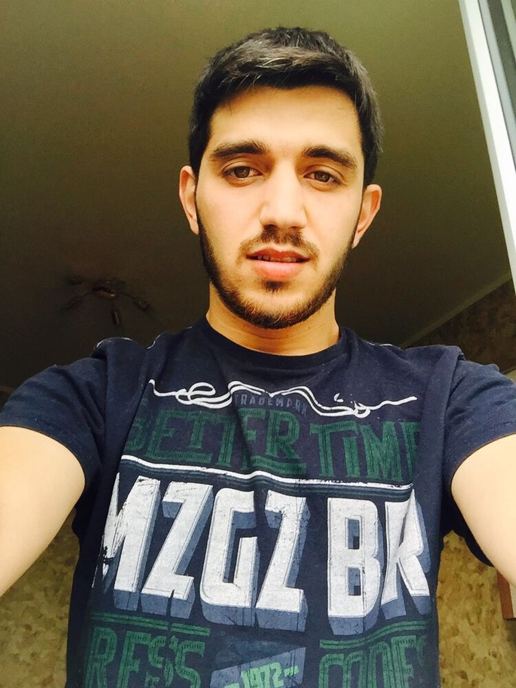  ,   Hayk, 34 ,   