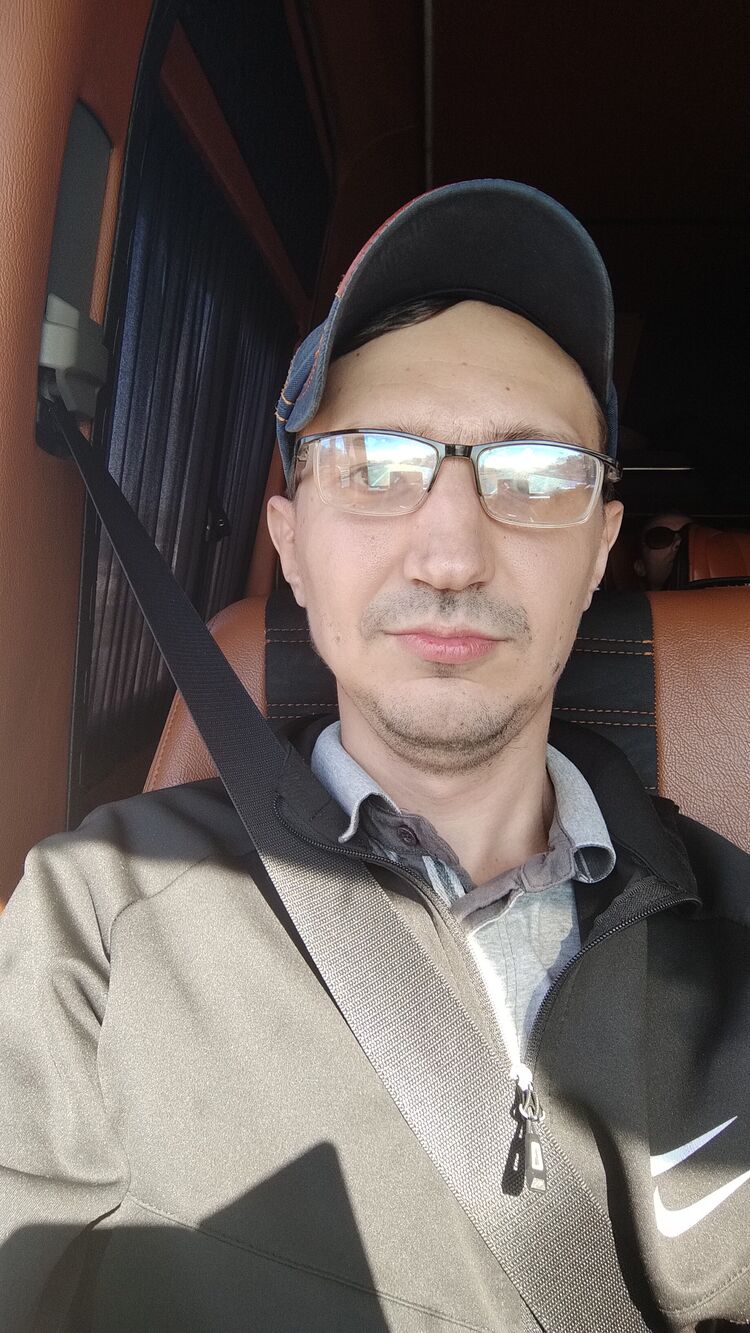  ,   Maxim, 29 ,   ,   , c 