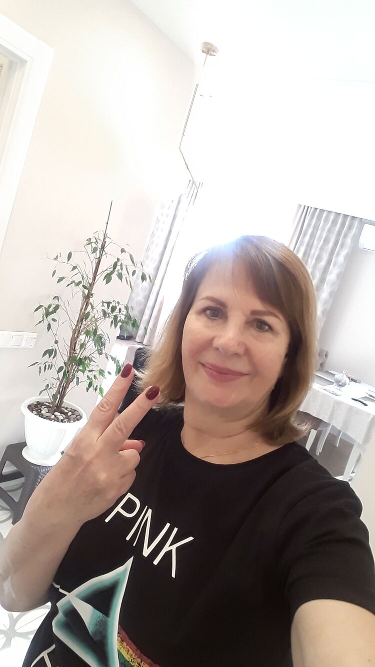 22845488  Lidia, 64 ,    