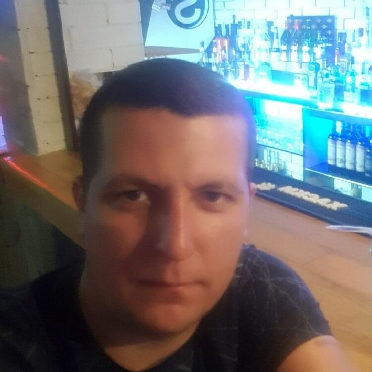  51623158  , 35 ,    --