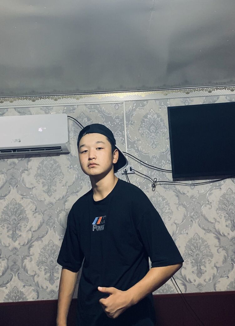  52905508  Kudayberdi, 18 ,    