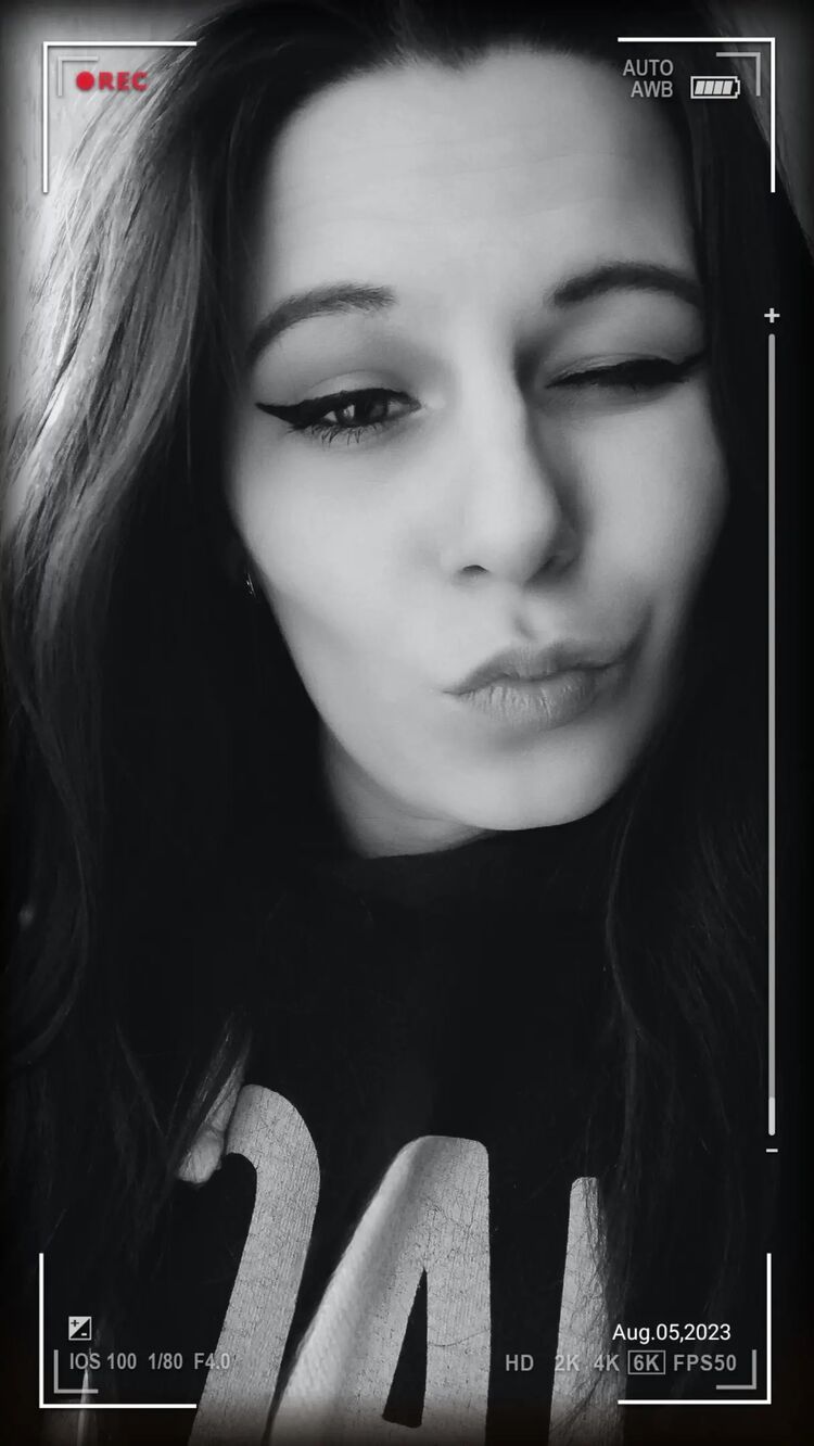  53745088  Tatiana, 29 ,    