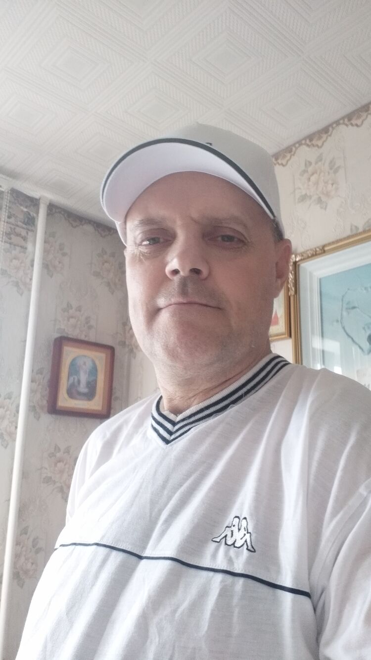  43862388  Shadrin, 52 ,    