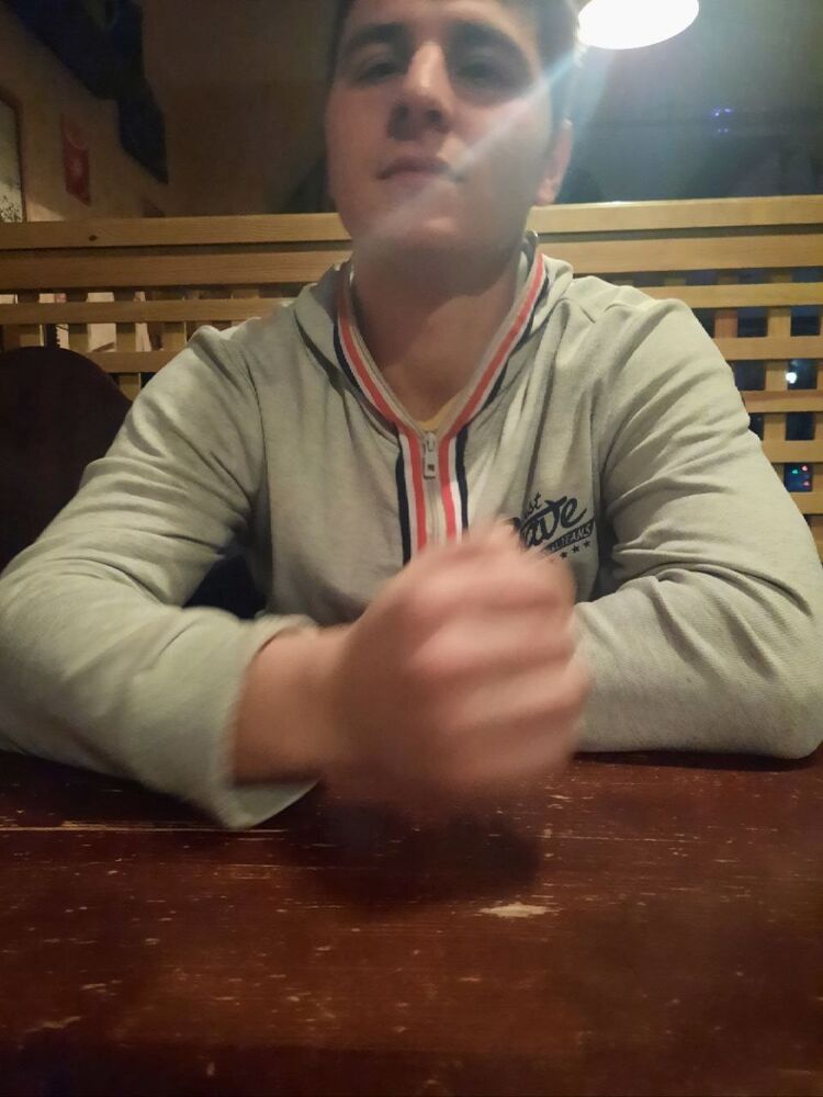  28021868  , 23 ,    