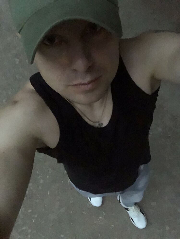  28956218  , 40 ,    