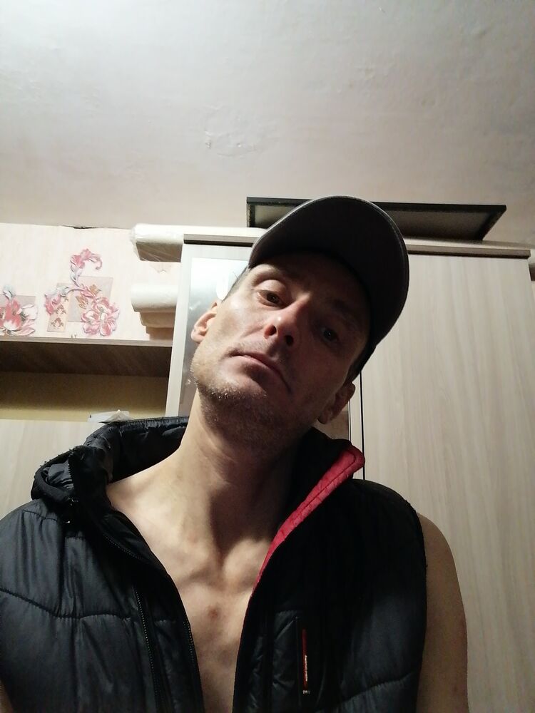  52076298  , 31 ,    