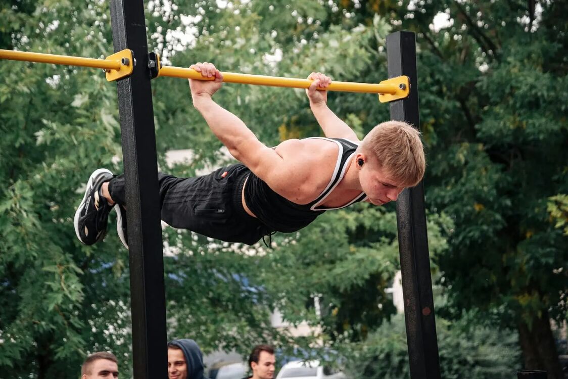  --,   Daniil, 21 ,  