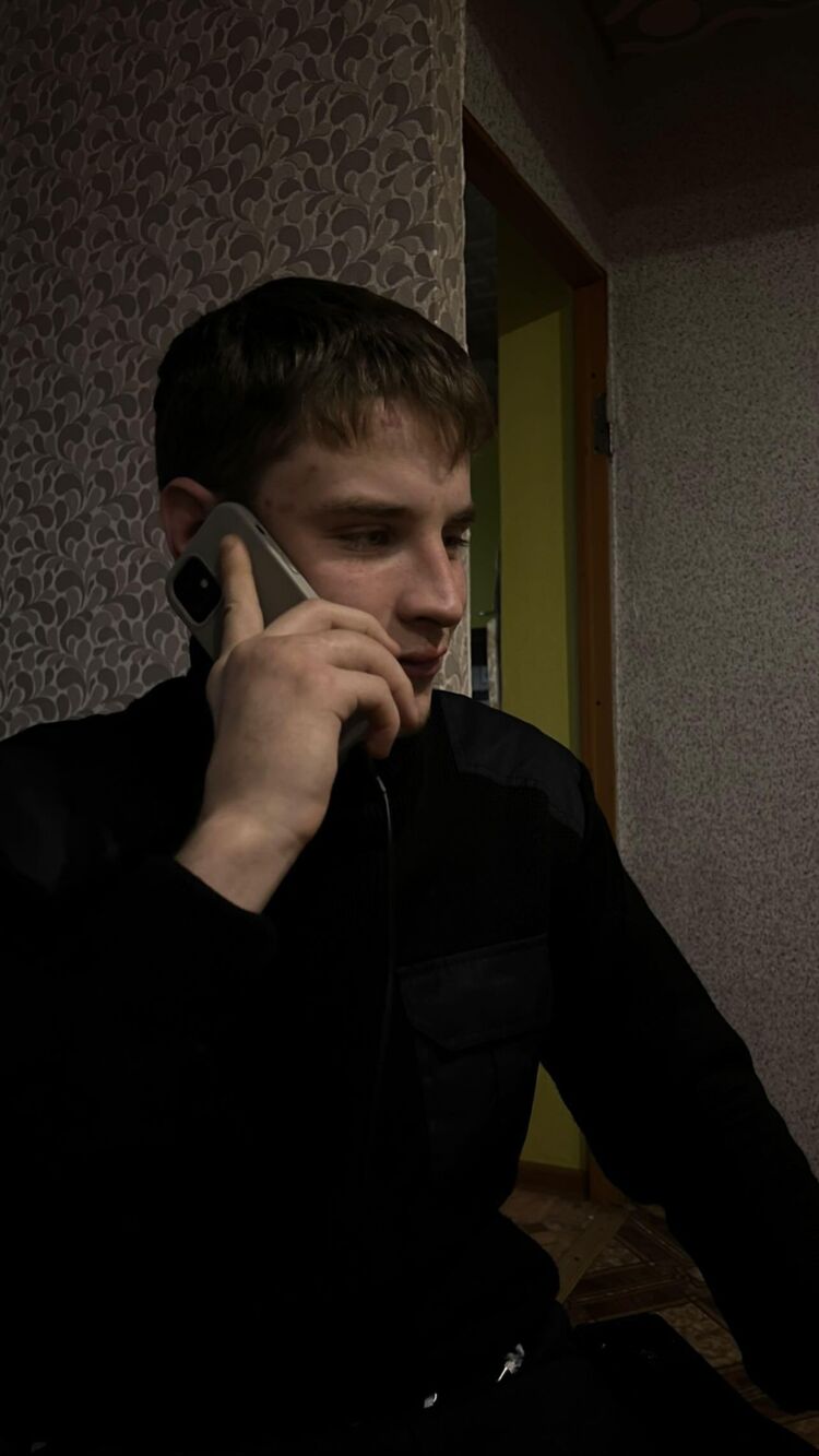  42625528  Dmitry, 22 ,    