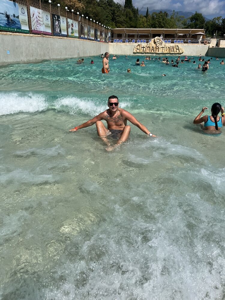  45927218  Vladimir, 31 ,    