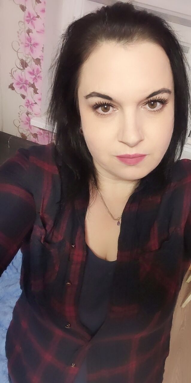  51488818  Elena, 43 ,    