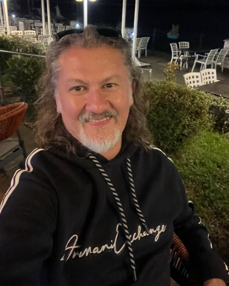  46825588  Adelbert, 61 ,    London Colney