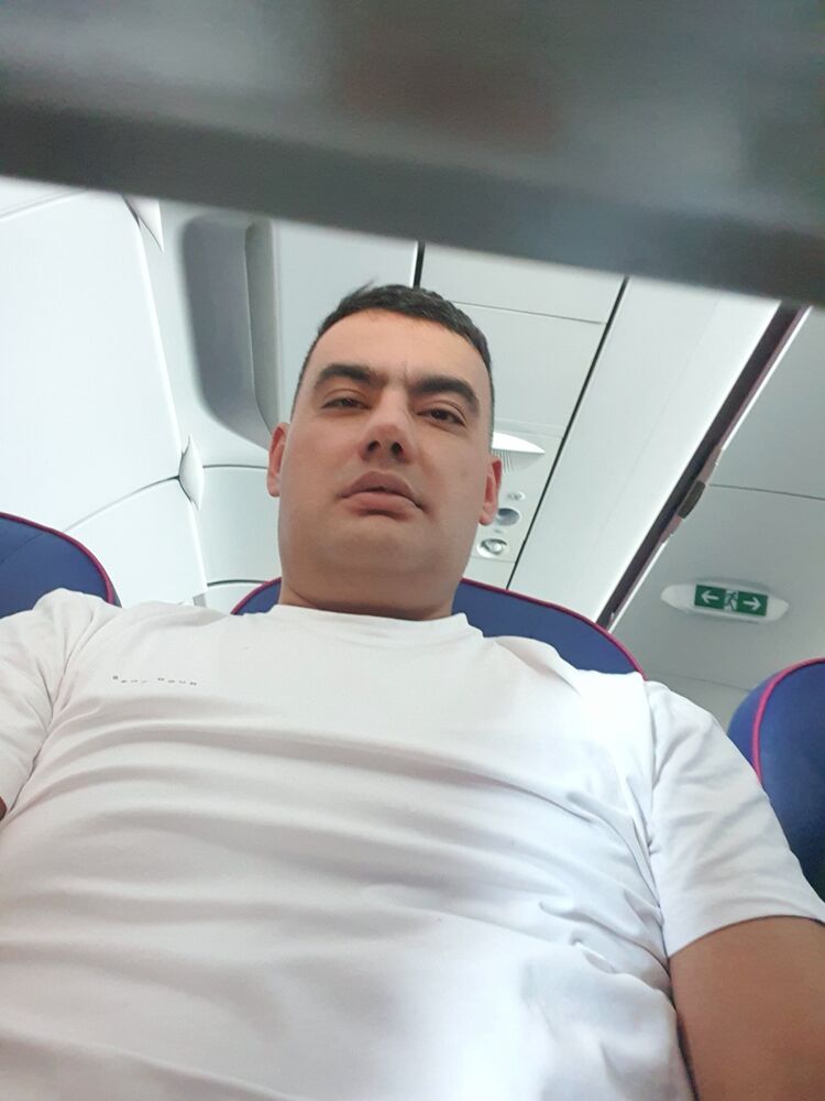  42928448  , 32 ,    