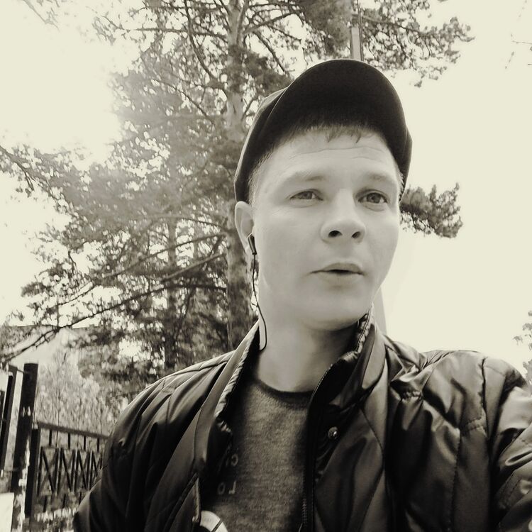  45102028  Denis, 36 ,    