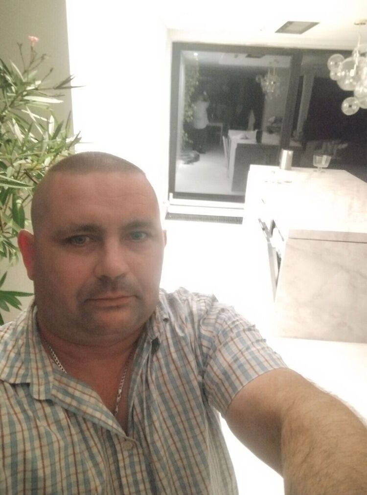  ,   Ruslan, 39 ,   ,   