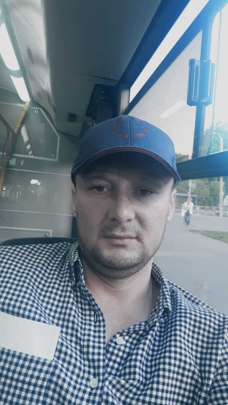  -,   , 37 ,     