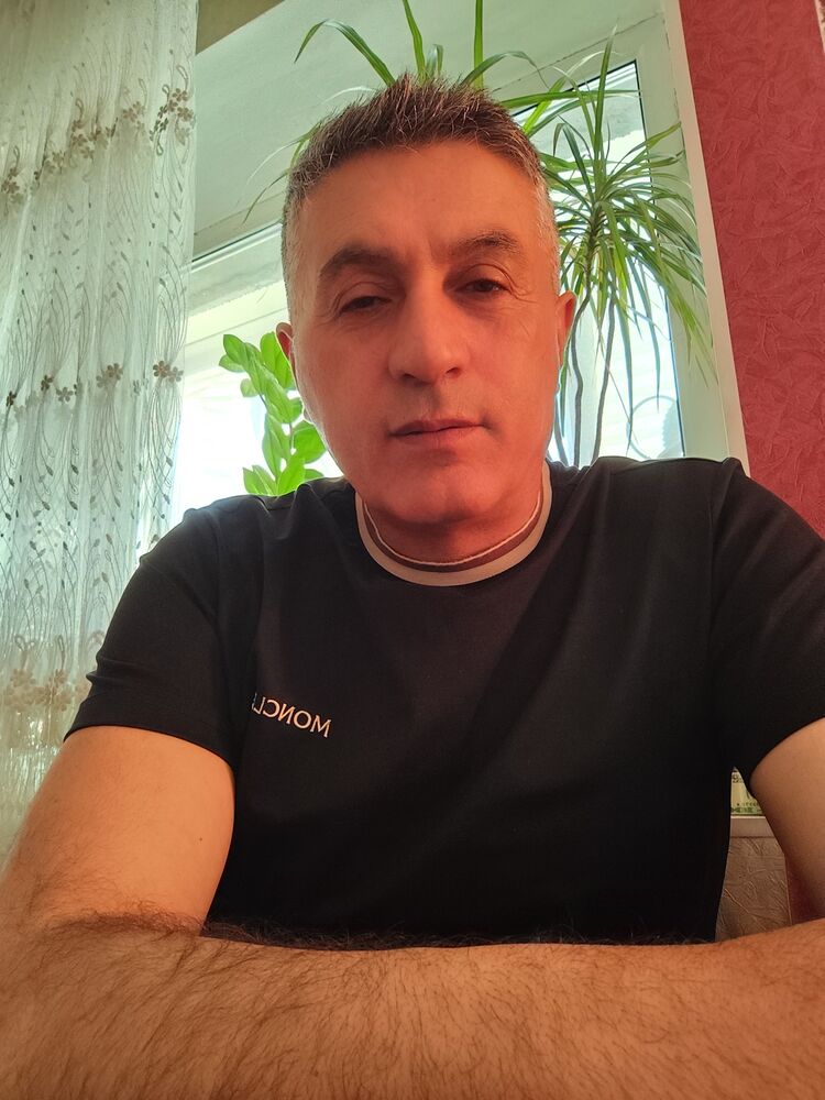 53468348  Mehmet, 50 ,    