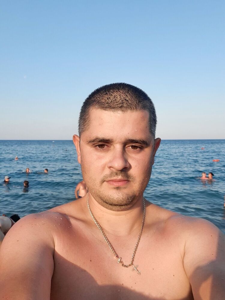  27000968  , 39 ,    