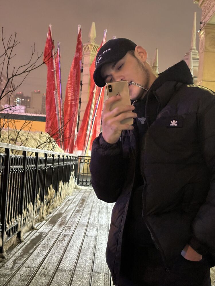  40515308  , 22 ,    