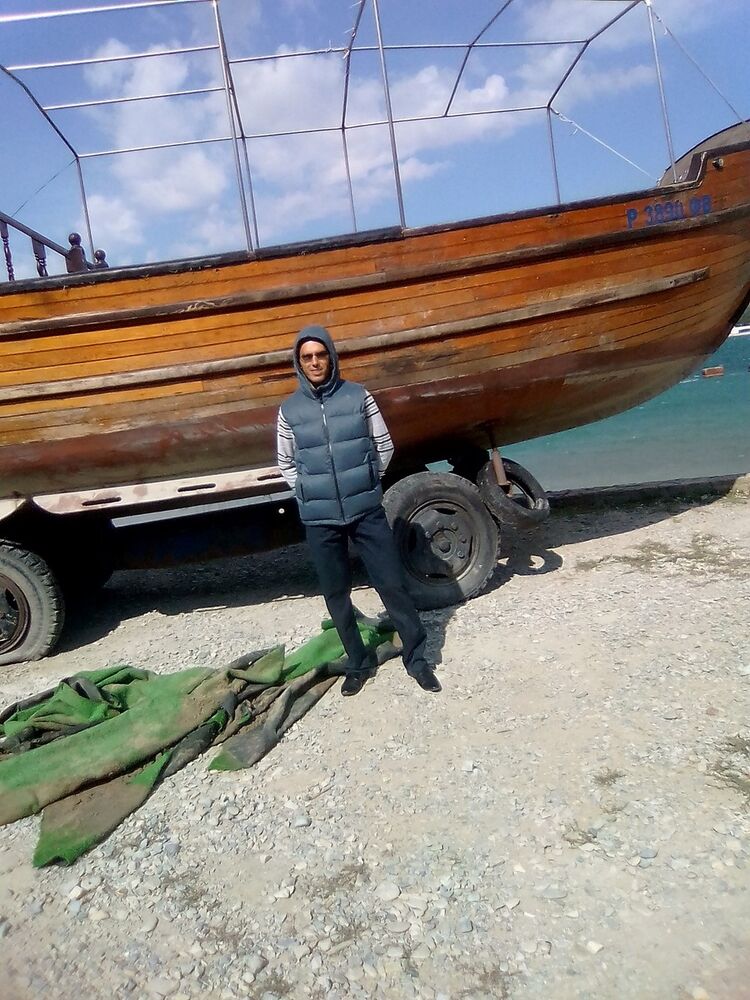  16957898  Anatoliy, 42 ,    