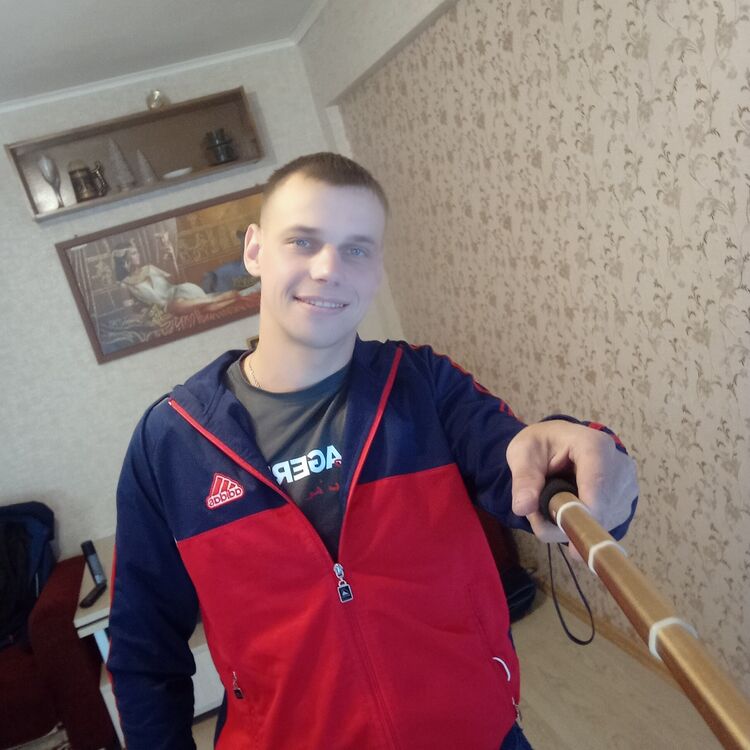  33572678  Alexander, 32 ,     
