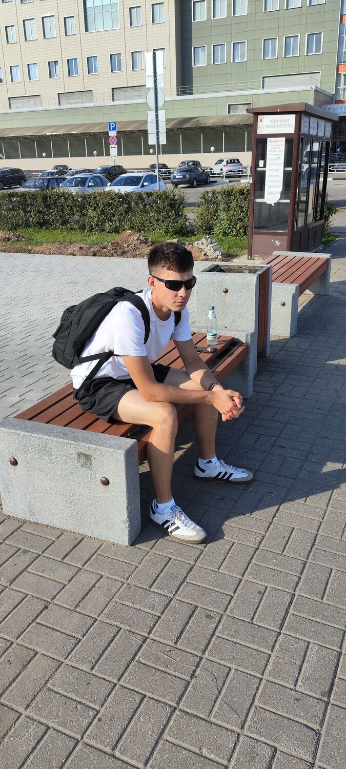  ,   Artyom Grig, 21 ,   ,   , c 