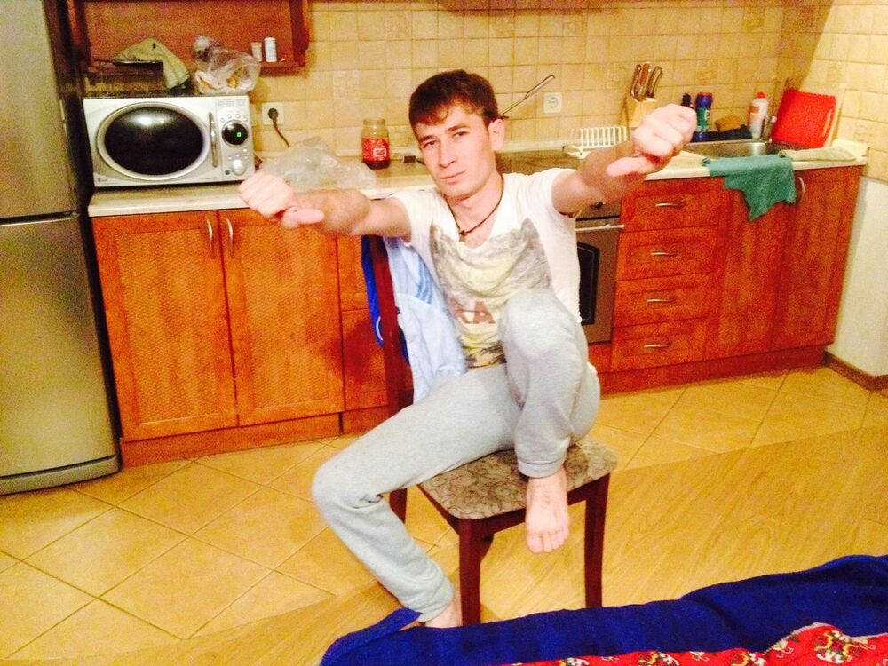  ,   Ruslan, 36 ,   ,   , c , 