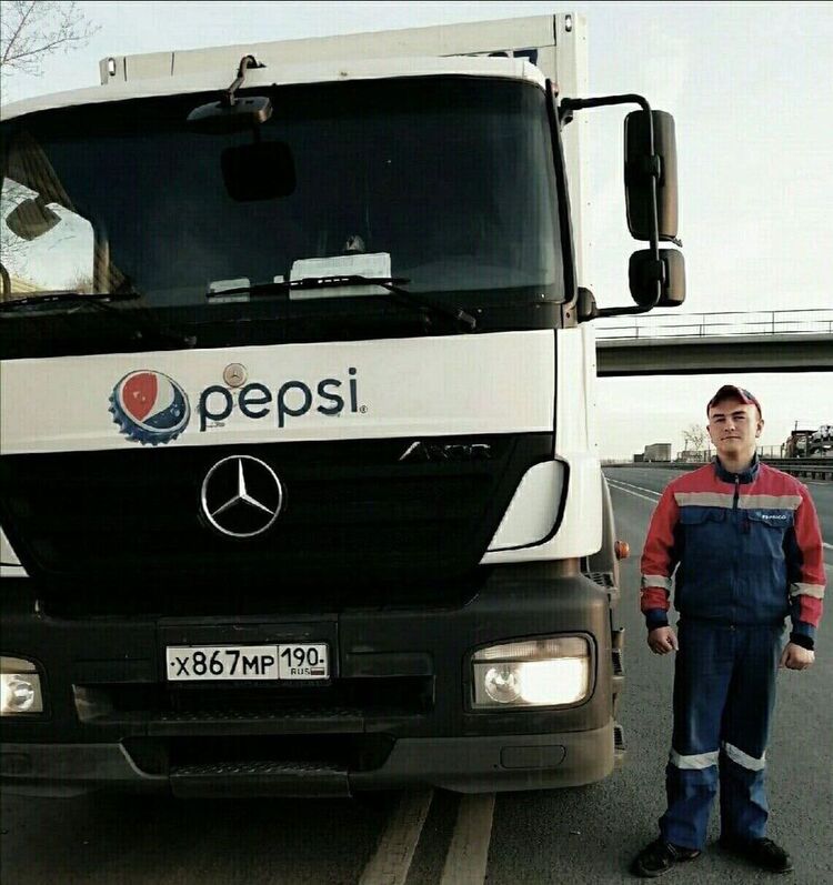  23082058  , 27 ,    