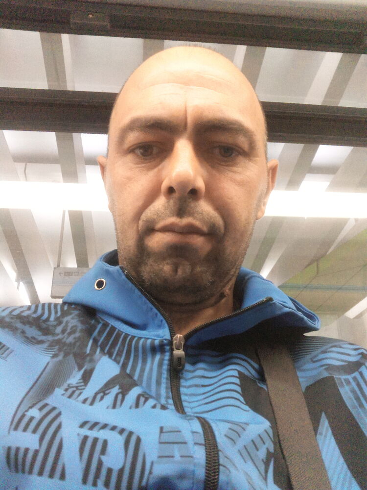  48845078  , 41 ,    