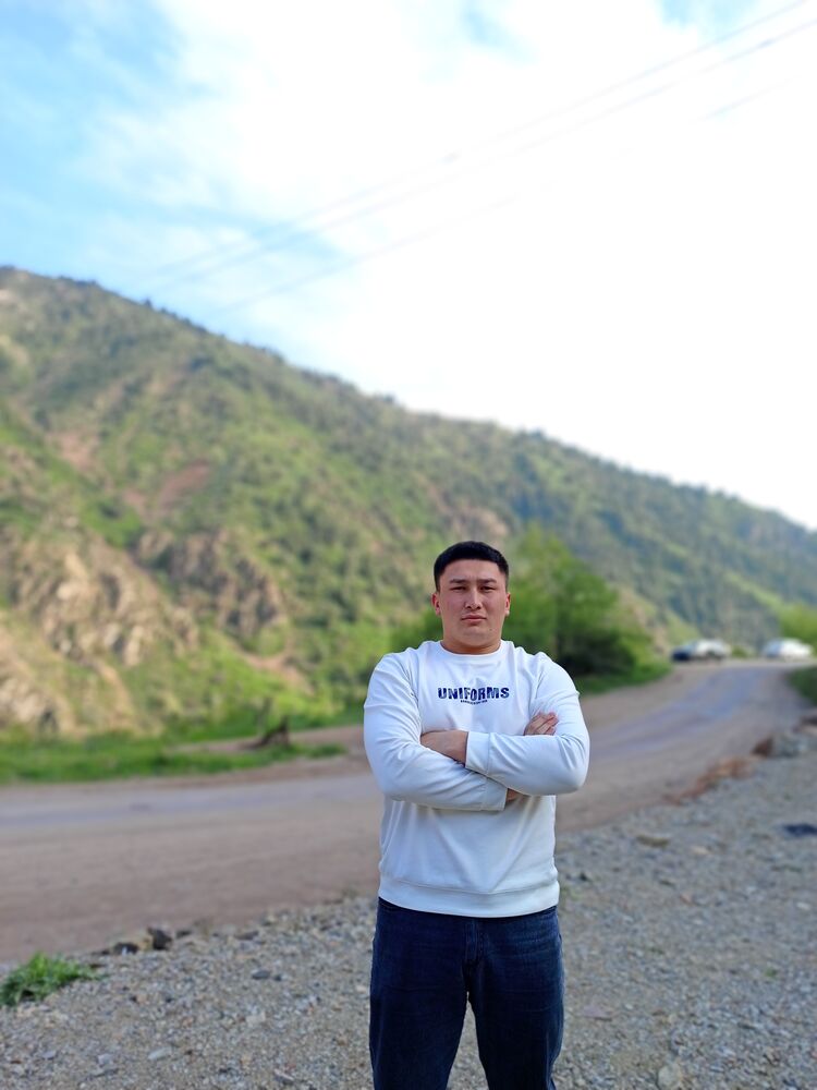  ,   Bekzod, 21 ,   ,   