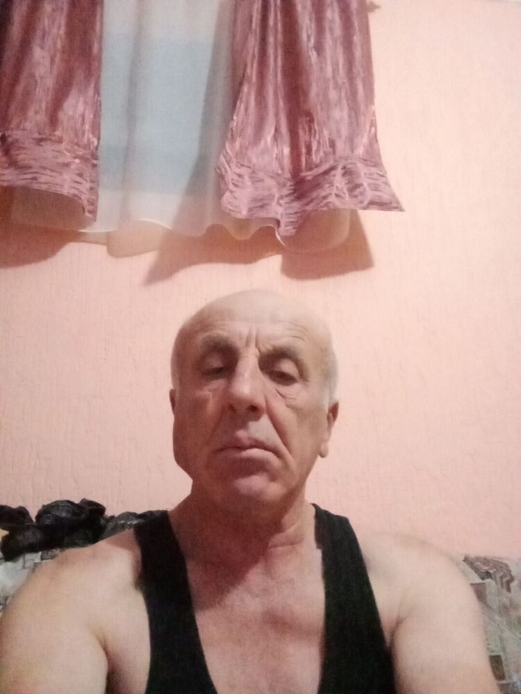  47977438  Aram, 57 ,    
