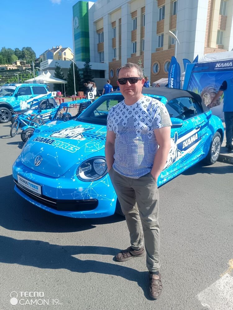  ,   Dmitry, 44 ,   ,   , c , 