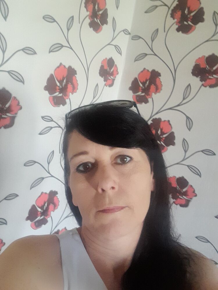  54242778  Olga, 45 ,    