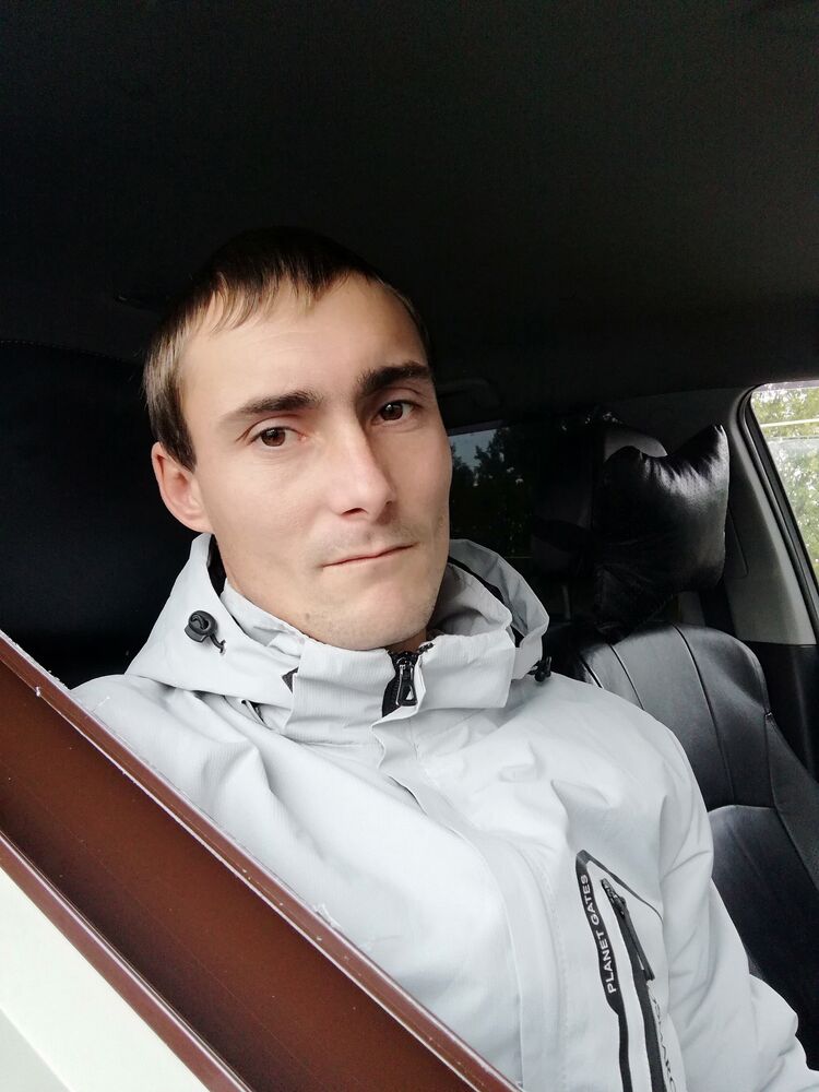  29616118  Alexey, 29 ,     